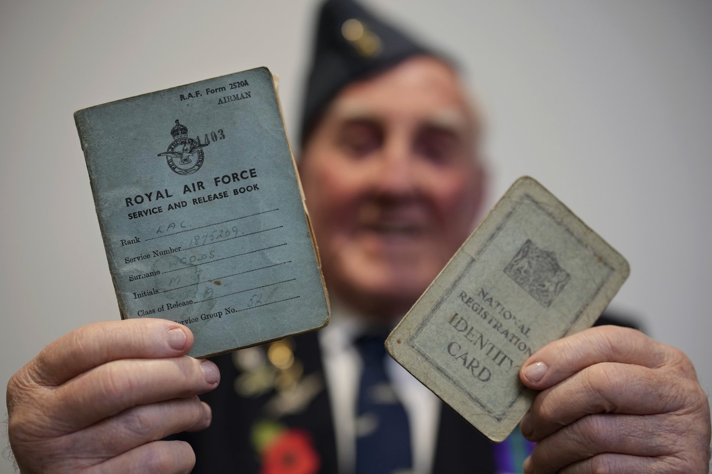 100-year-old Royal Air Force veteran will join UK memorial service for the first time | iNFOnews.ca