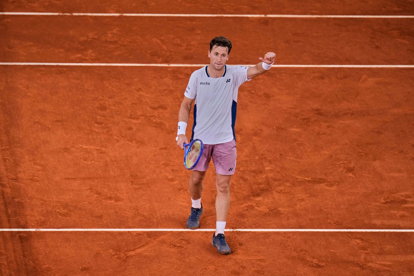 With help from painkillers, Ruud beats Cerundolo to reach Madrid Open final against Draper | iNFOnews.ca