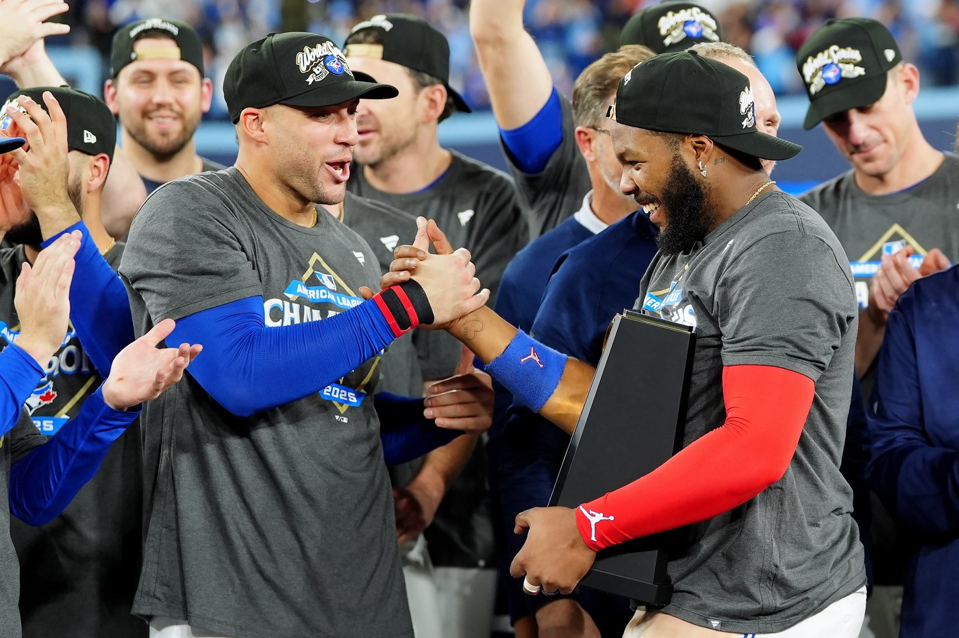 Springer Dinger: Blue Jays come back for 4-3 win over Mariners to reach World Series | iNFOnews.ca