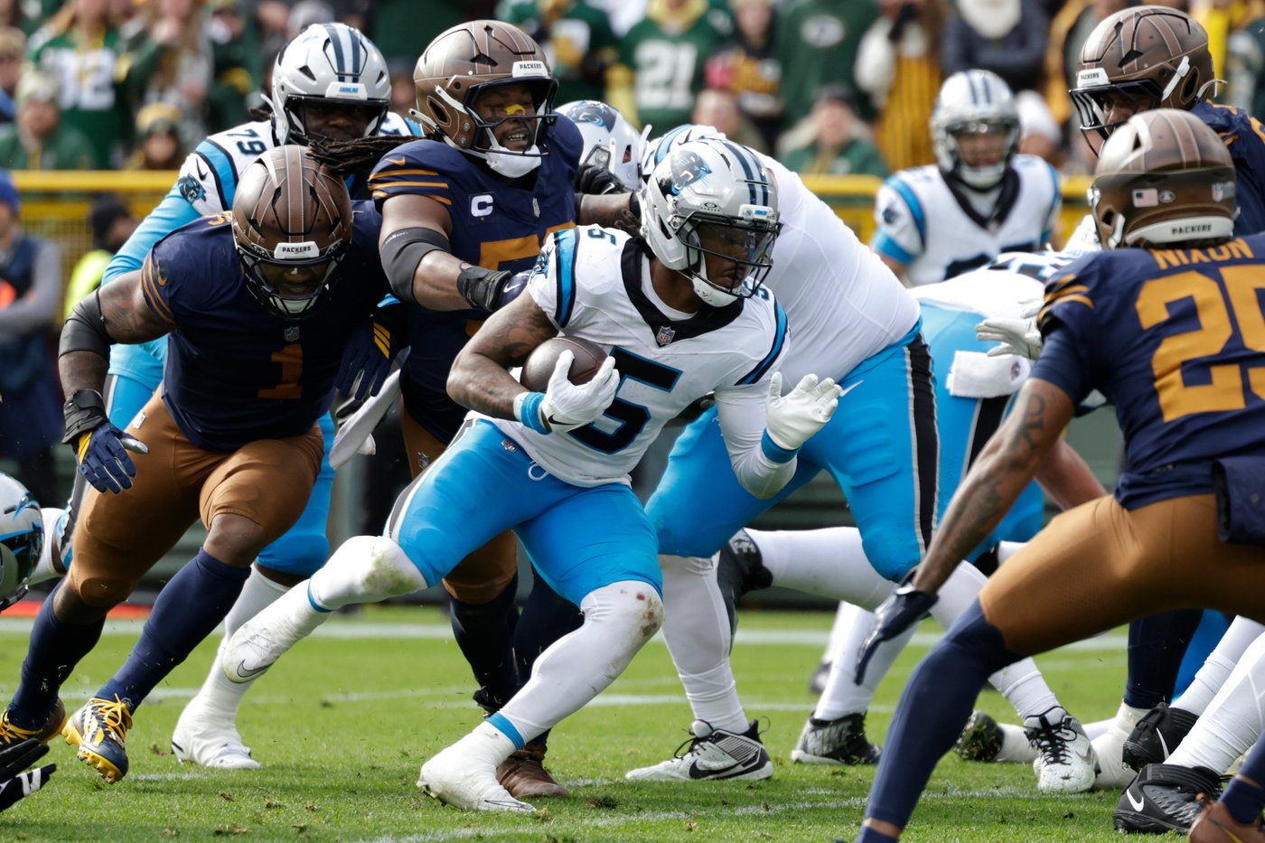 Panthers' Rico Dowdle turns attention on '2 pumps' fine into opportunity to raise funds for charity | iNFOnews.ca Panthers' Rico Dowdle turns attention on '2 pumps' fine into opportunity to raise funds for charity | iNFOnews.ca