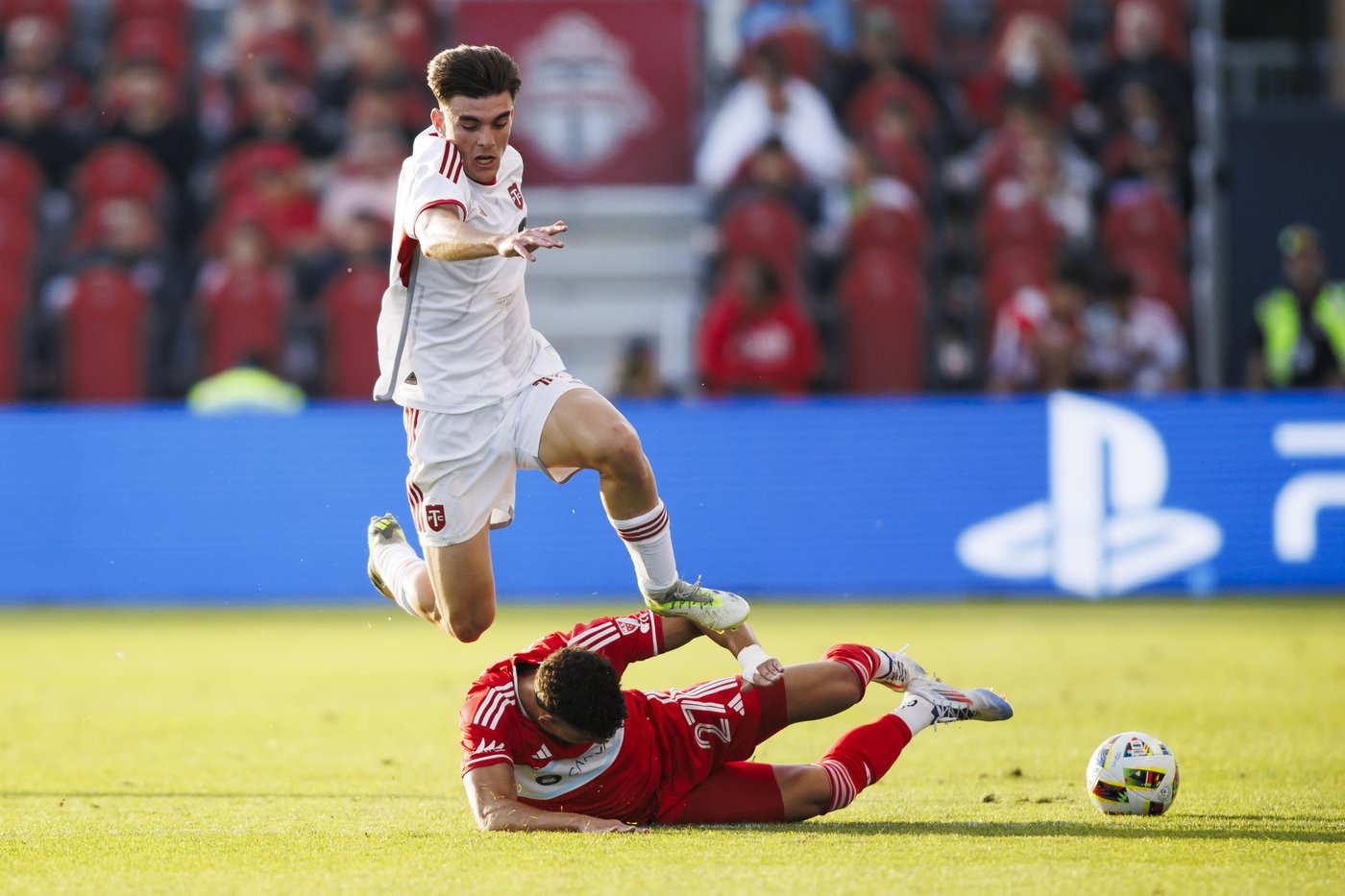 Toronto FC rewards Spanish midfielder Alonso Coello with new contract | iNFOnews.ca Toronto FC rewards Spanish midfielder Alonso Coello with new contract | iNFOnews.ca