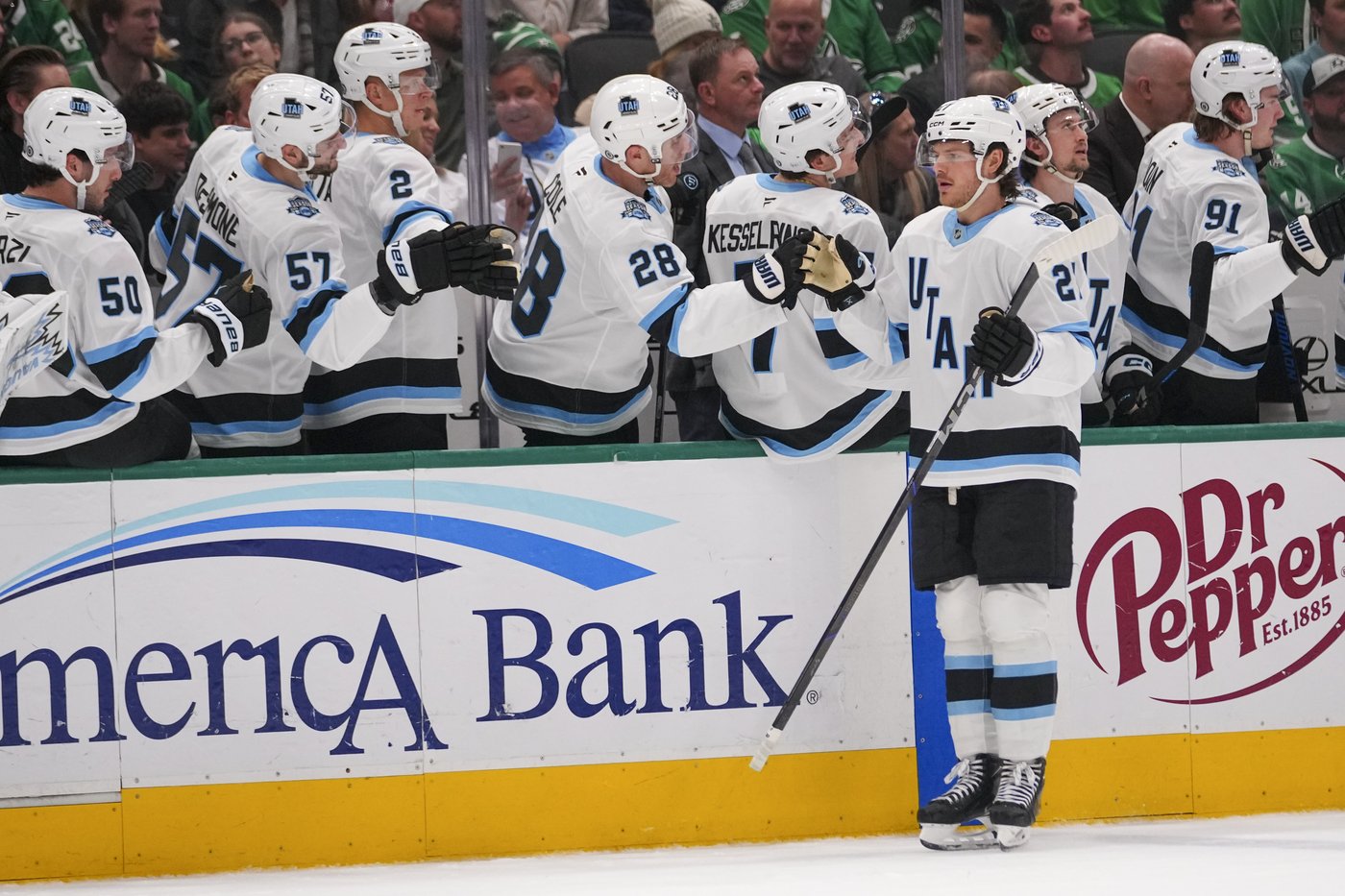 Cooley has goal and assist, Utah gets 4 power-play scores in 5-3 win over Stars | iNFOnews.ca Cooley has goal and assist, Utah gets 4 power-play scores in 5-3 win over Stars | iNFOnews.ca