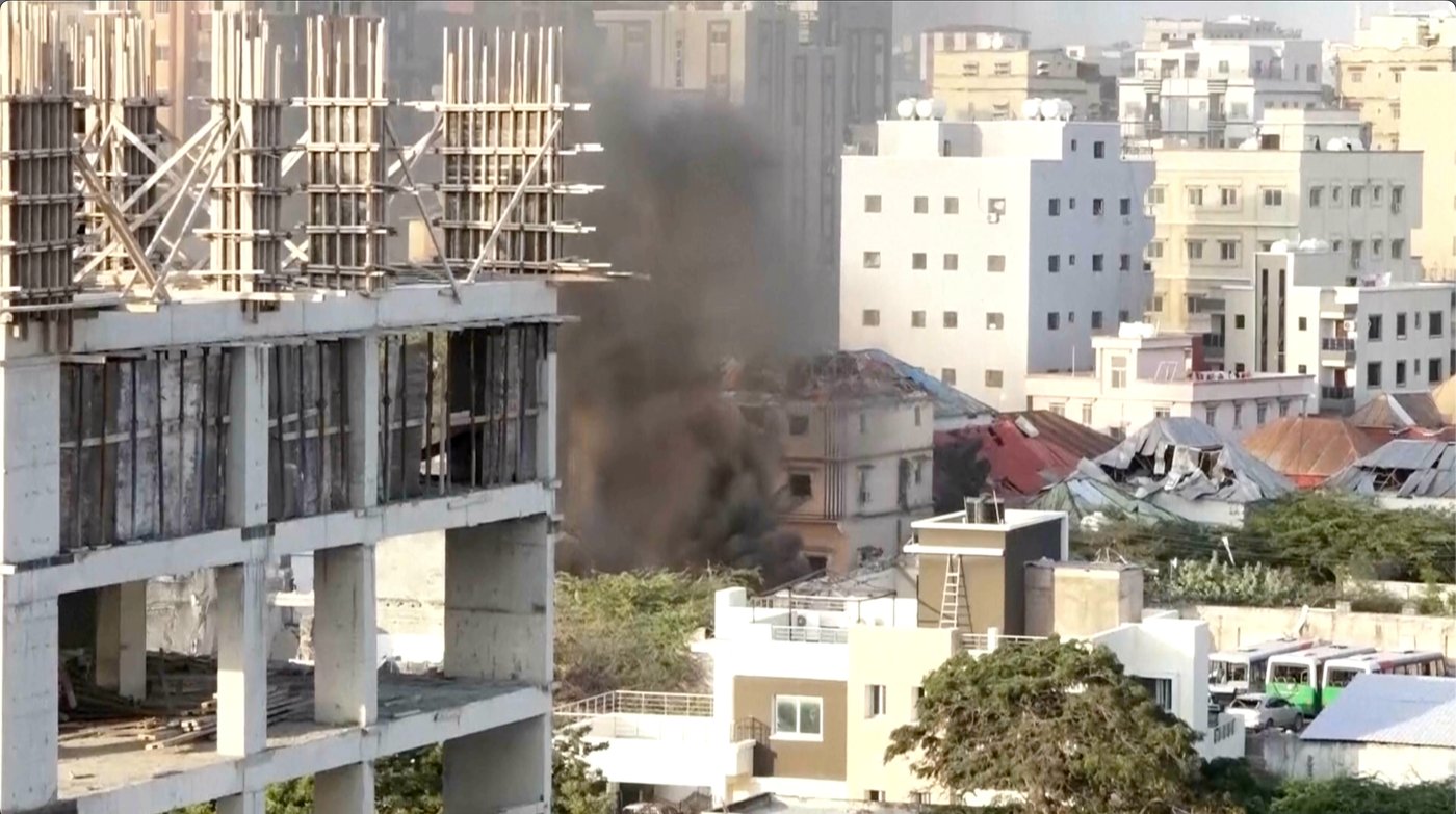 Militants attack major prison in Mogadishu hours after roadblocks lifted | iNFOnews.ca Militants attack major prison in Mogadishu hours after roadblocks lifted | iNFOnews.ca