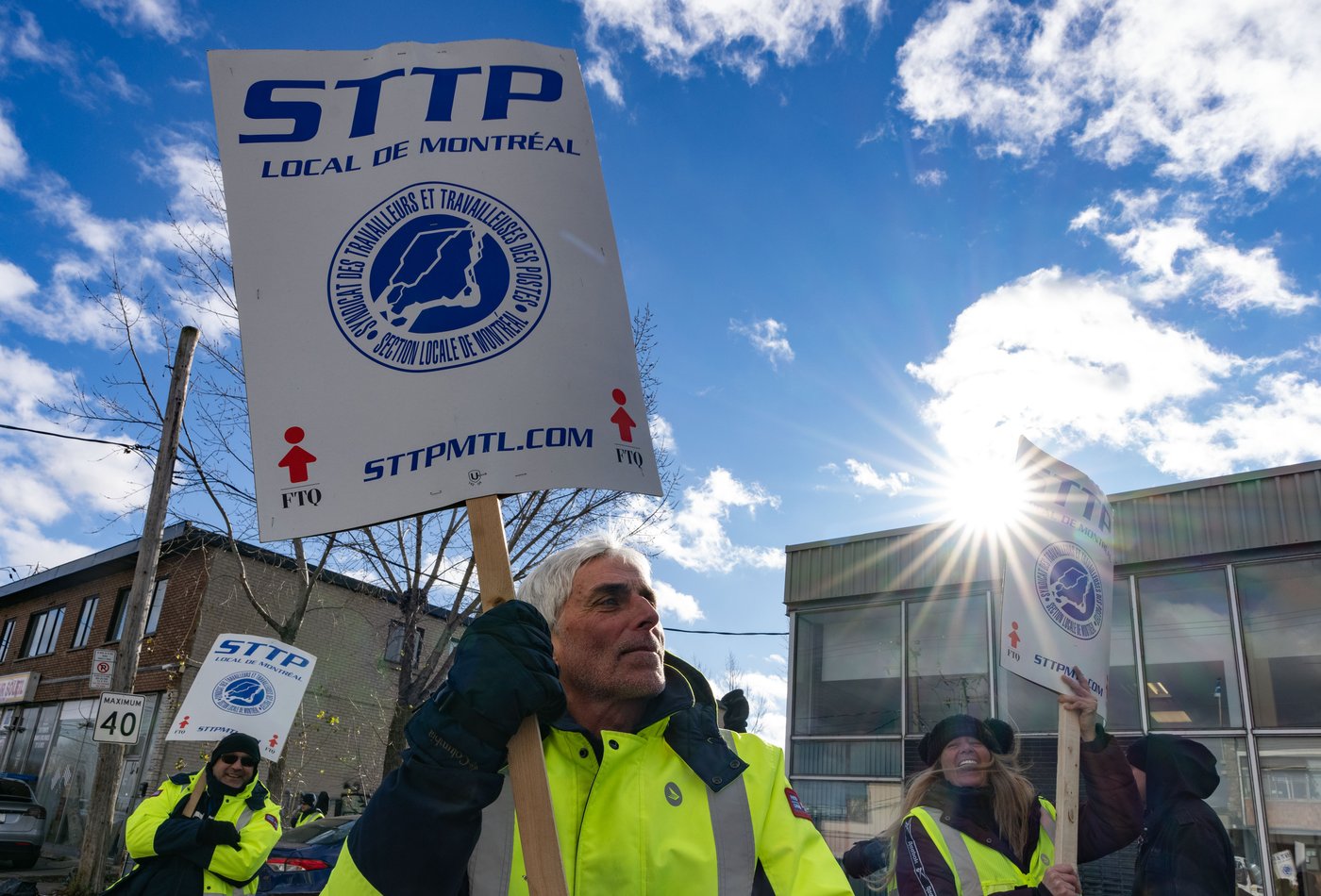 Federal government will not send Canada Post strike to arbitration, minister says | iNFOnews.ca Federal government will not send Canada Post strike to arbitration, minister says | iNFOnews.ca
