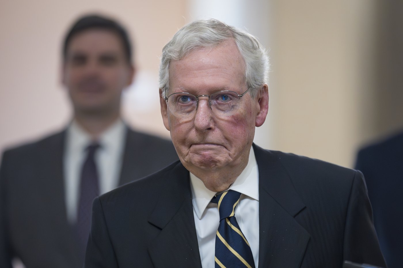 McConnell falls and scratches face after party luncheon, colleague says he is 'fine' | iNFOnews.ca McConnell falls and scratches face after party luncheon, colleague says he is 'fine' | iNFOnews.ca