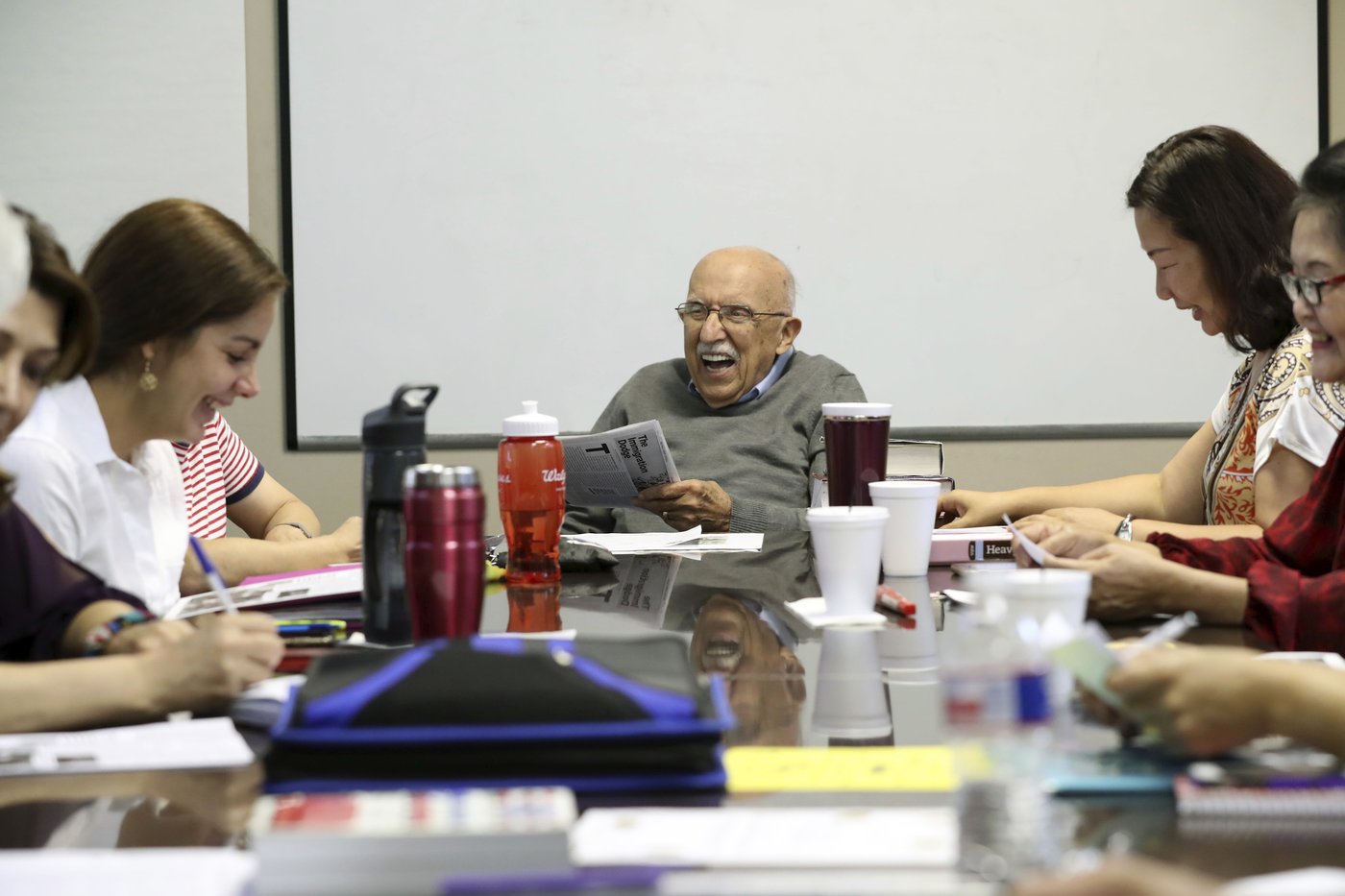 From ‘Tudo bem?’ to ‘Gracias,’ a growing share of US residents speak a language other than English | iNFOnews.ca From ‘Tudo bem?’ to ‘Gracias,’ a growing share of US residents speak a language other than English | iNFOnews.ca
