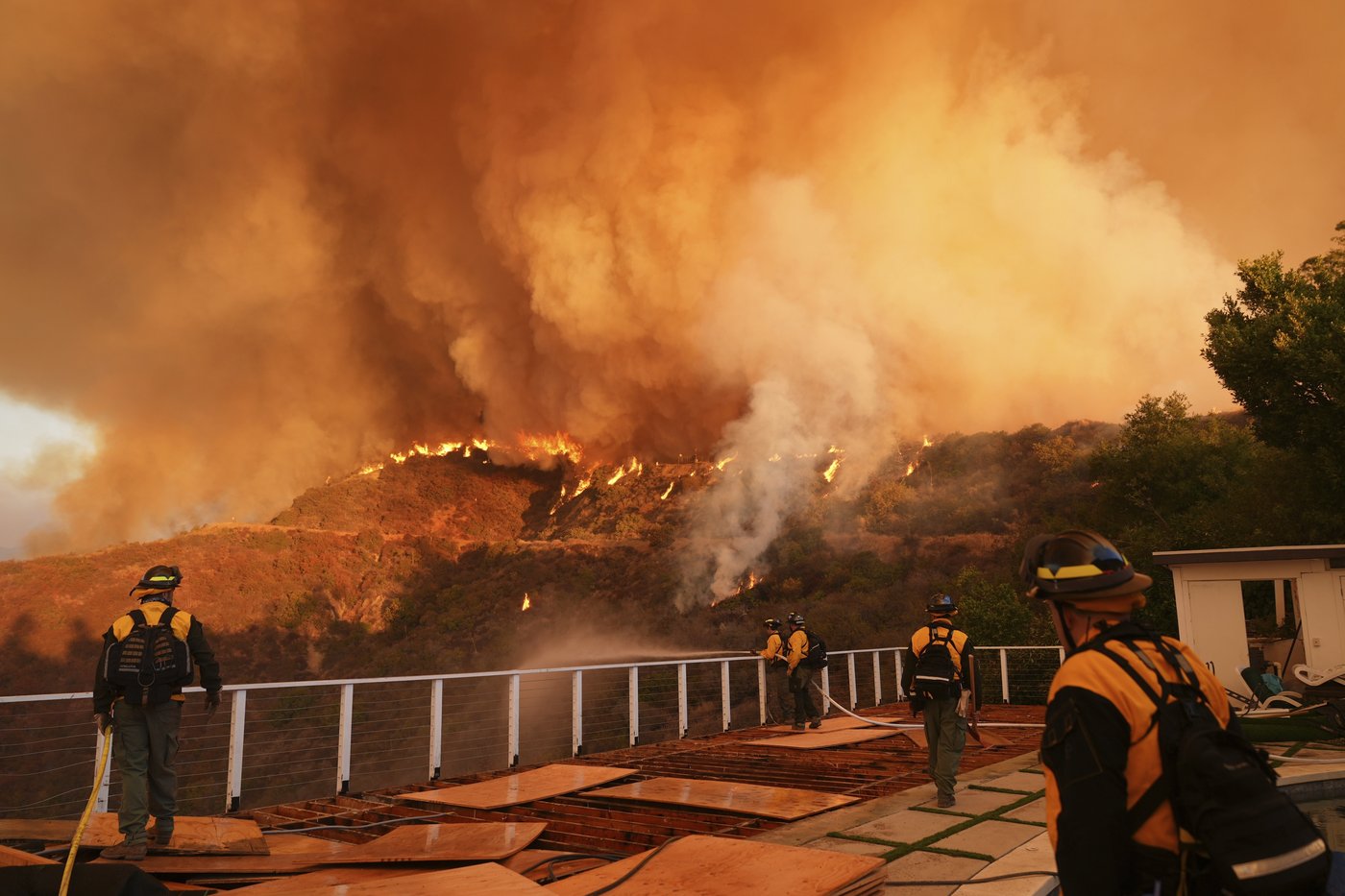 Study says climate change made conditions that fed California wildfires more likely, more intense | iNFOnews.ca Study says climate change made conditions that fed California wildfires more likely, more intense | iNFOnews.ca