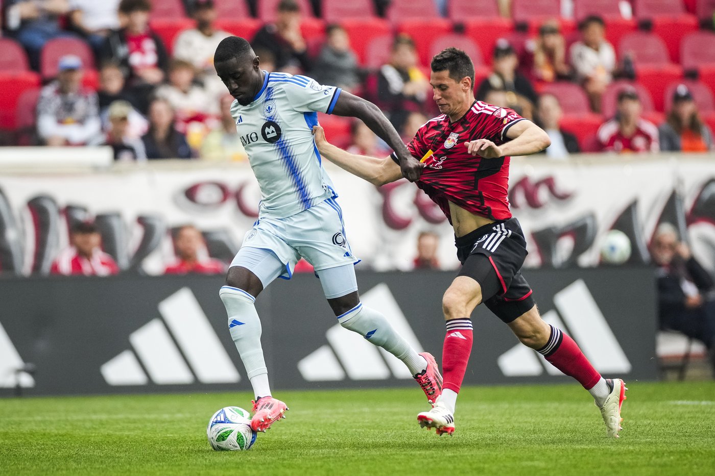 Noah Eile scores 1st MLS goal, Coronel has 5 saves to help Red Bulls beat Montreal 1-0 | iNFOnews.ca Noah Eile scores 1st MLS goal, Coronel has 5 saves to help Red Bulls beat Montreal 1-0 | iNFOnews.ca