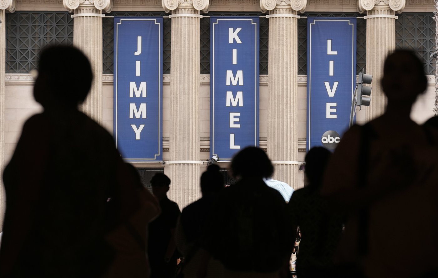 Reactions pour in about ABC's suspension of Jimmy Kimmel's show | iNFOnews.ca