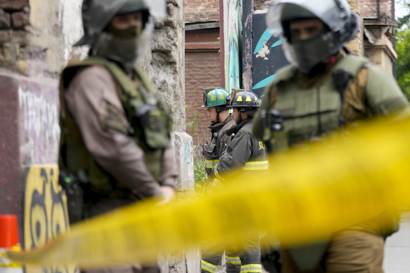Molotov cocktail explodes in a Chilean high school, injuring at least 35 students | iNFOnews.ca