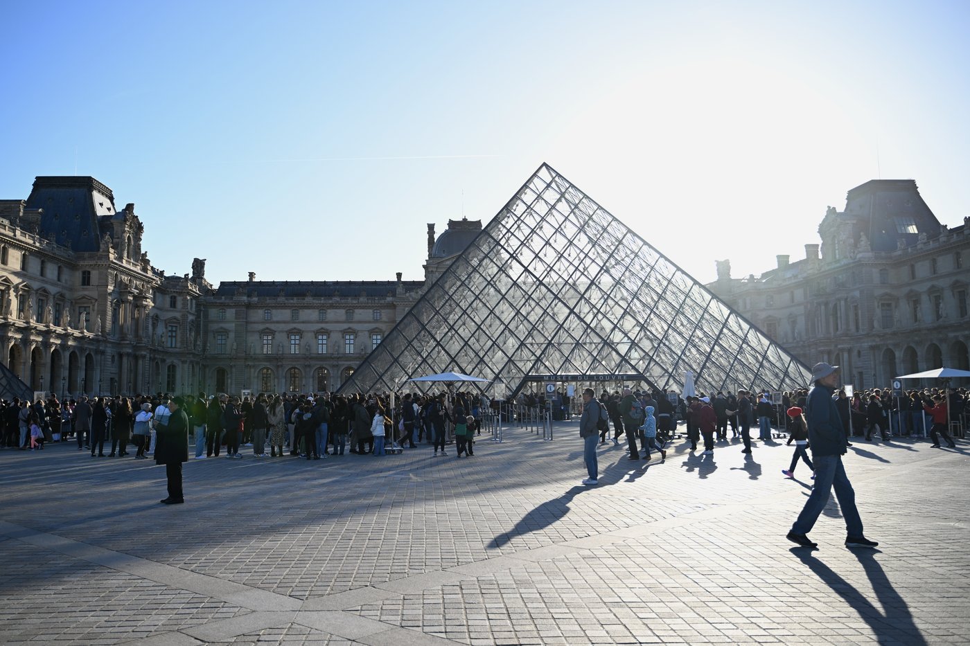 What to know about the 4 suspects in the Louvre crown jewels heist | iNFOnews.ca