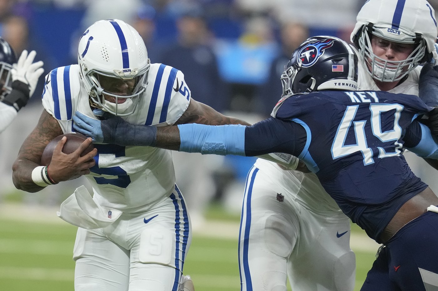 Jonathan Taylor rebounds with 218 yards, 3 TD runs as Colts hold off Titans 38-30 | iNFOnews.ca Jonathan Taylor rebounds with 218 yards, 3 TD runs as Colts hold off Titans 38-30 | iNFOnews.ca