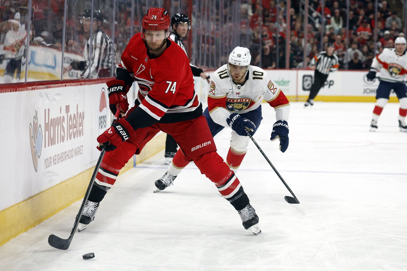 Greer, Lundell help Panthers beat back Hurricanes 6-3 | iNFOnews.ca Greer, Lundell help Panthers beat back Hurricanes 6-3 | iNFOnews.ca