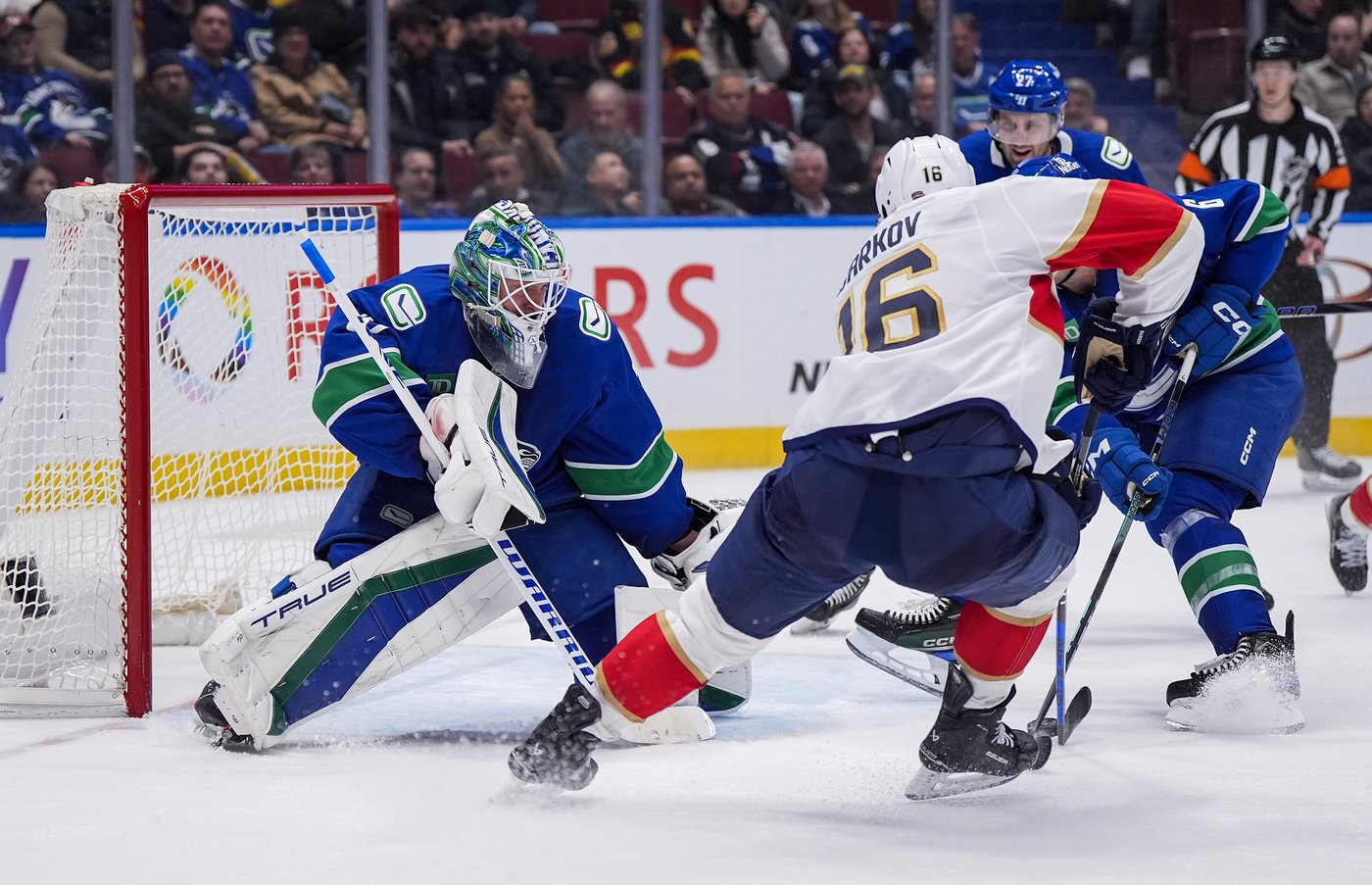 Lankinen posts 27-save shutout, Vancouver Canucks blank Florida Panthers 4-0 | iNFOnews.ca Lankinen posts 27-save shutout, Vancouver Canucks blank Florida Panthers 4-0 | iNFOnews.ca