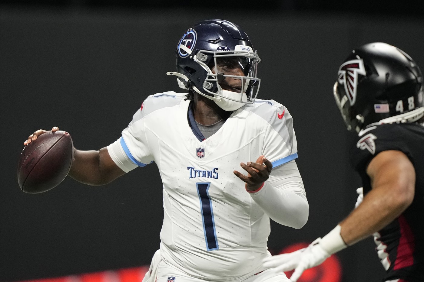 Brooks scores on interception return as Ward has mixed results in Titans' 23-20 win over Falcons | iNFOnews.ca