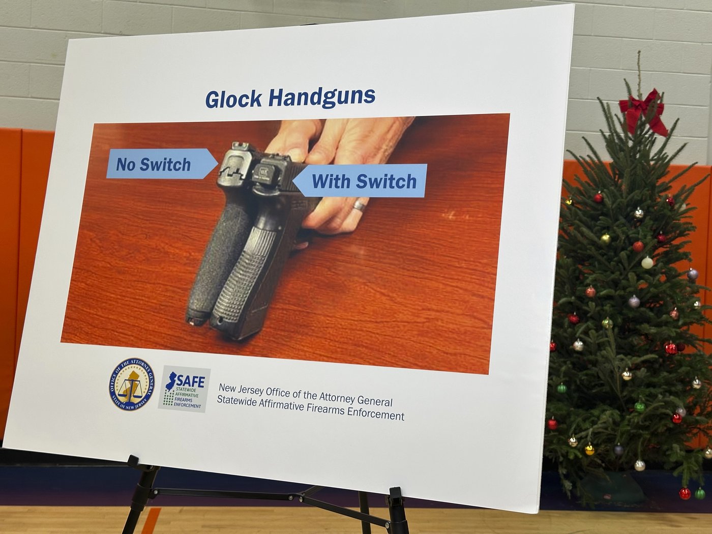 New Jersey, Minnesota sue Glock over switch that allows pistols to fire like machine gun | iNFOnews.ca