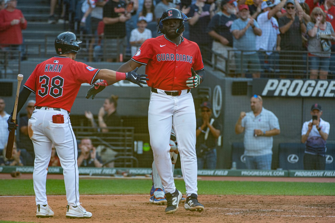 Rocchio's 3-run homer in the 10th gives AL Central champion Guardians a 9-8 win over Rangers | iNFOnews.ca Rocchio's 3-run homer in the 10th gives AL Central champion Guardians a 9-8 win over Rangers | iNFOnews.ca