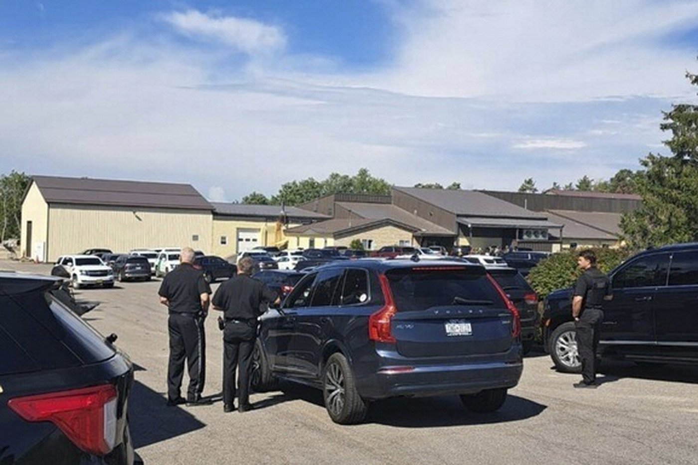 Prosecutor in New York warns of more raids after 57 detained making snack bars | iNFOnews.ca