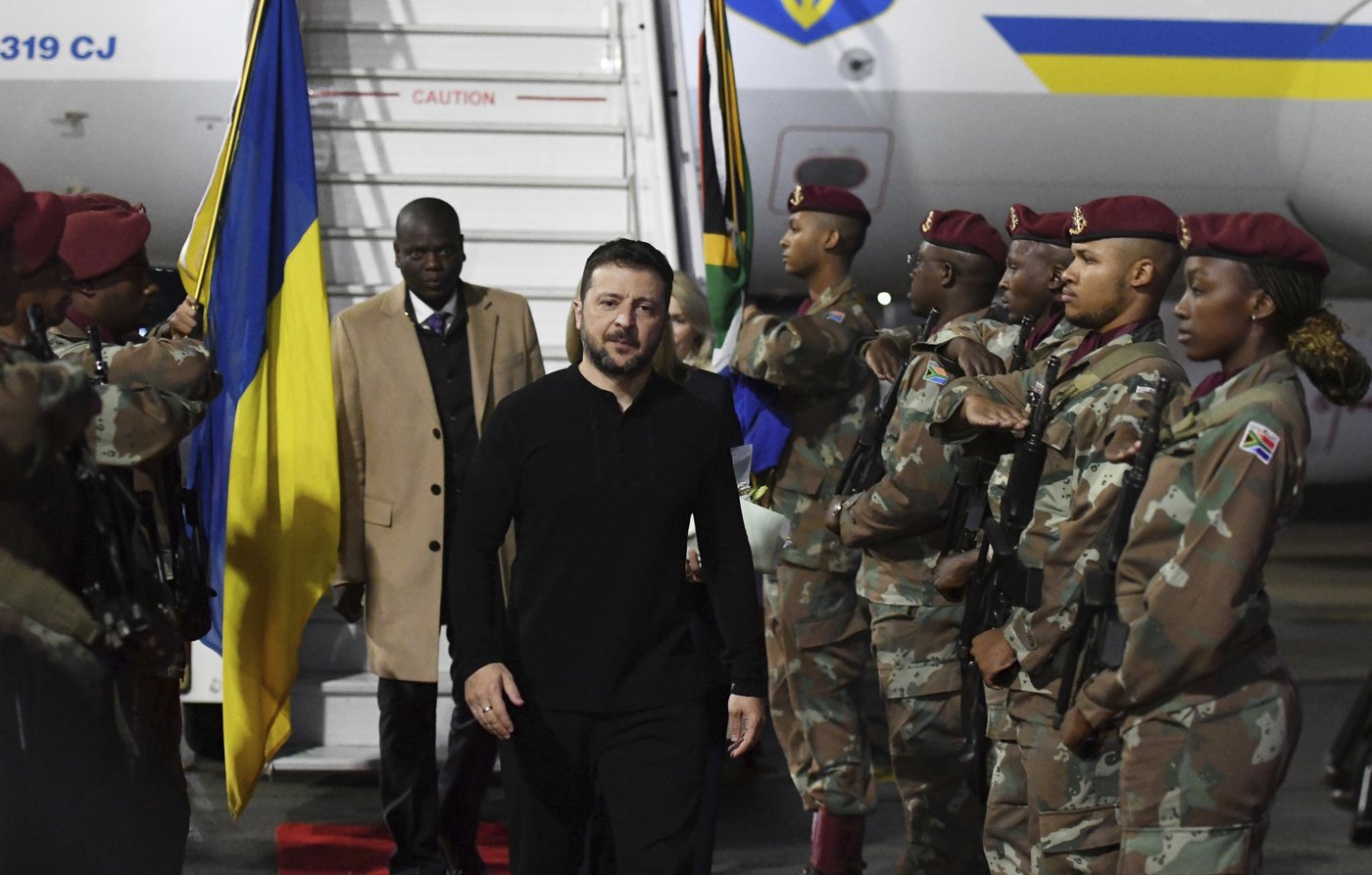 Zelenskyy says he's cutting short a visit to South Africa after Russian attacks on Kyiv | iNFOnews.ca