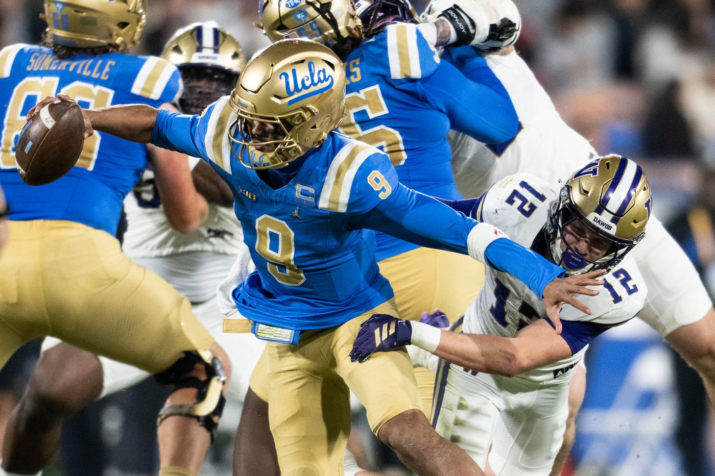 UCLA QB Nico Iamaleava is day to day with neck spasms ahead of of USC rivalry game | iNFOnews.ca