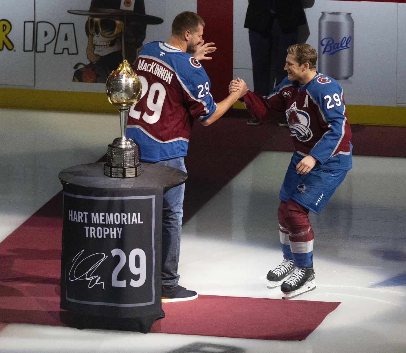 Marchenko, Chinakhov and Monahan each have 3 points as Blue Jackets beat Avalanche 6-4 | iNFOnews.ca