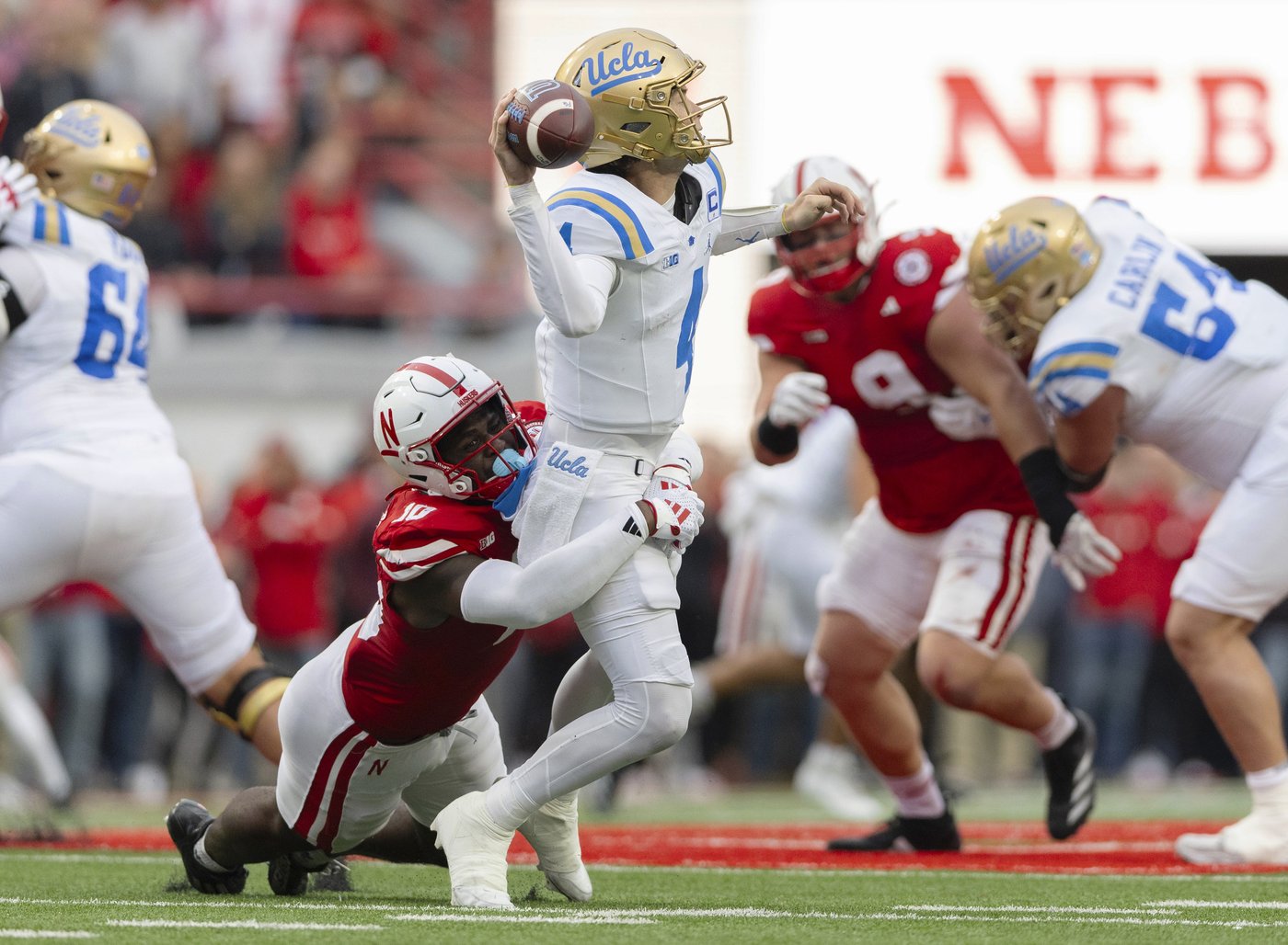 UCLA defense holds off Nebraska late, Bruins win 27-20 for their second straight victory | iNFOnews.ca UCLA defense holds off Nebraska late, Bruins win 27-20 for their second straight victory | iNFOnews.ca