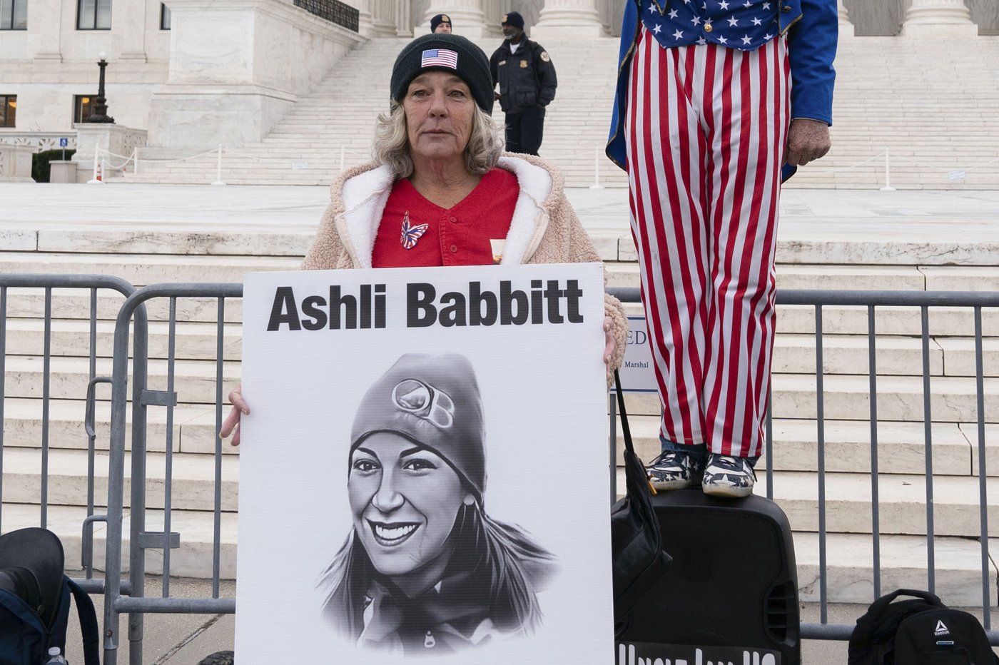 US offers military funeral honors to Capitol rioter Ashli Babbitt | iNFOnews.ca