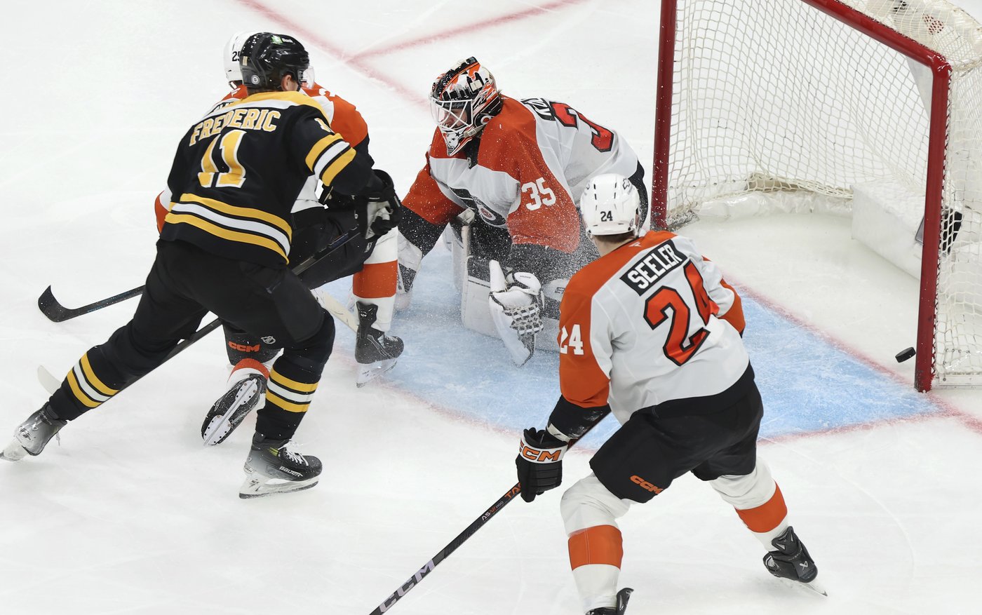 NHL roundup: Zacha scores in OT as surging Bruins rally past Flyers | iNFOnews.ca NHL roundup: Zacha scores in OT as surging Bruins rally past Flyers | iNFOnews.ca