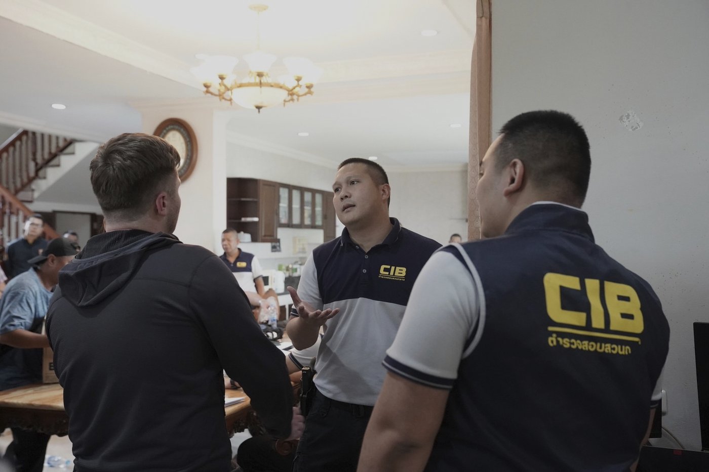 Thai police arrest 13 foreigners in an alleged $1.2M investment scam targeting Australians | iNFOnews.ca Thai police arrest 13 foreigners in an alleged $1.2M investment scam targeting Australians | iNFOnews.ca