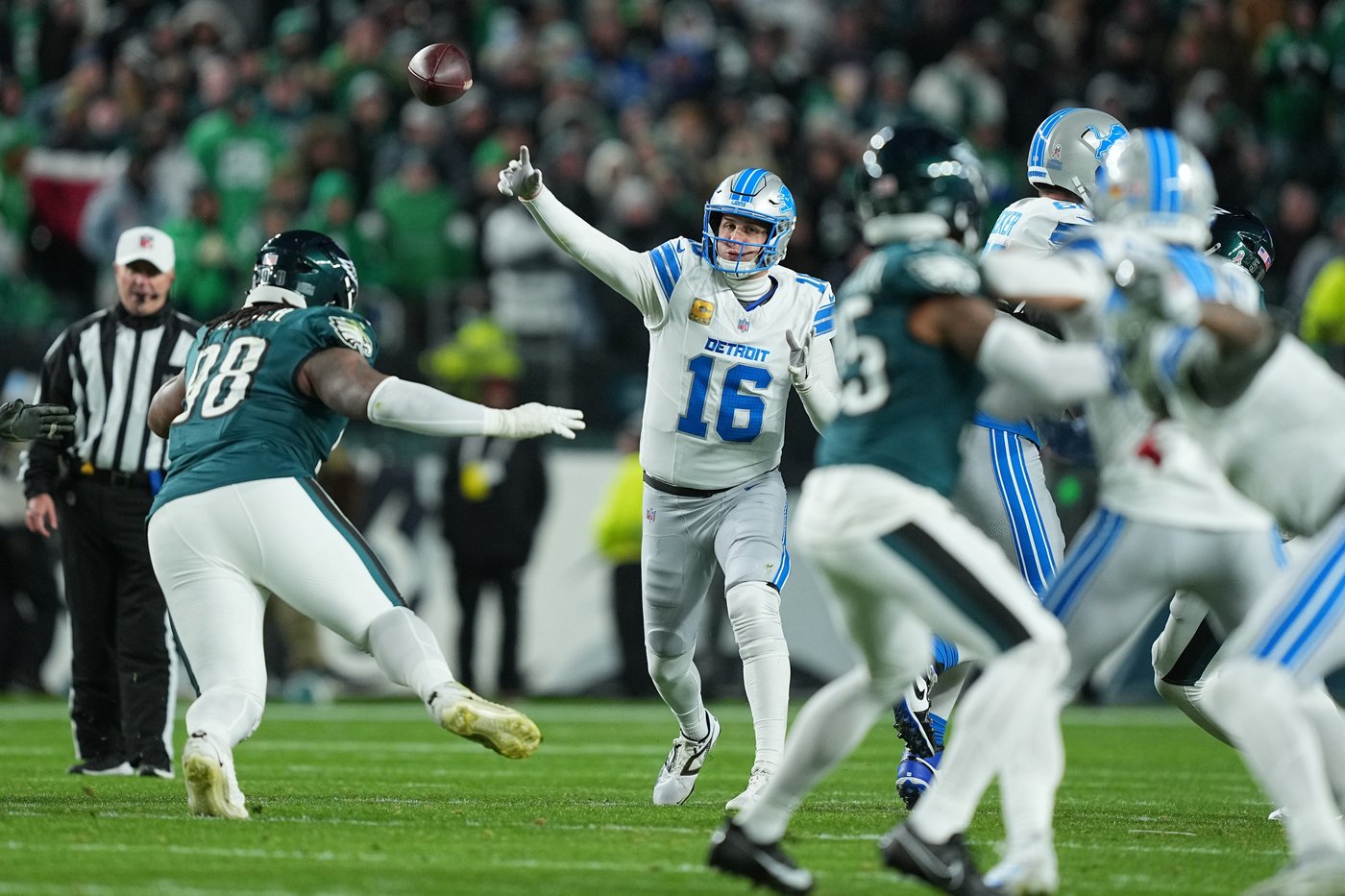 Lions host Giants, hoping to rebound after loss to Eagles | iNFOnews.ca