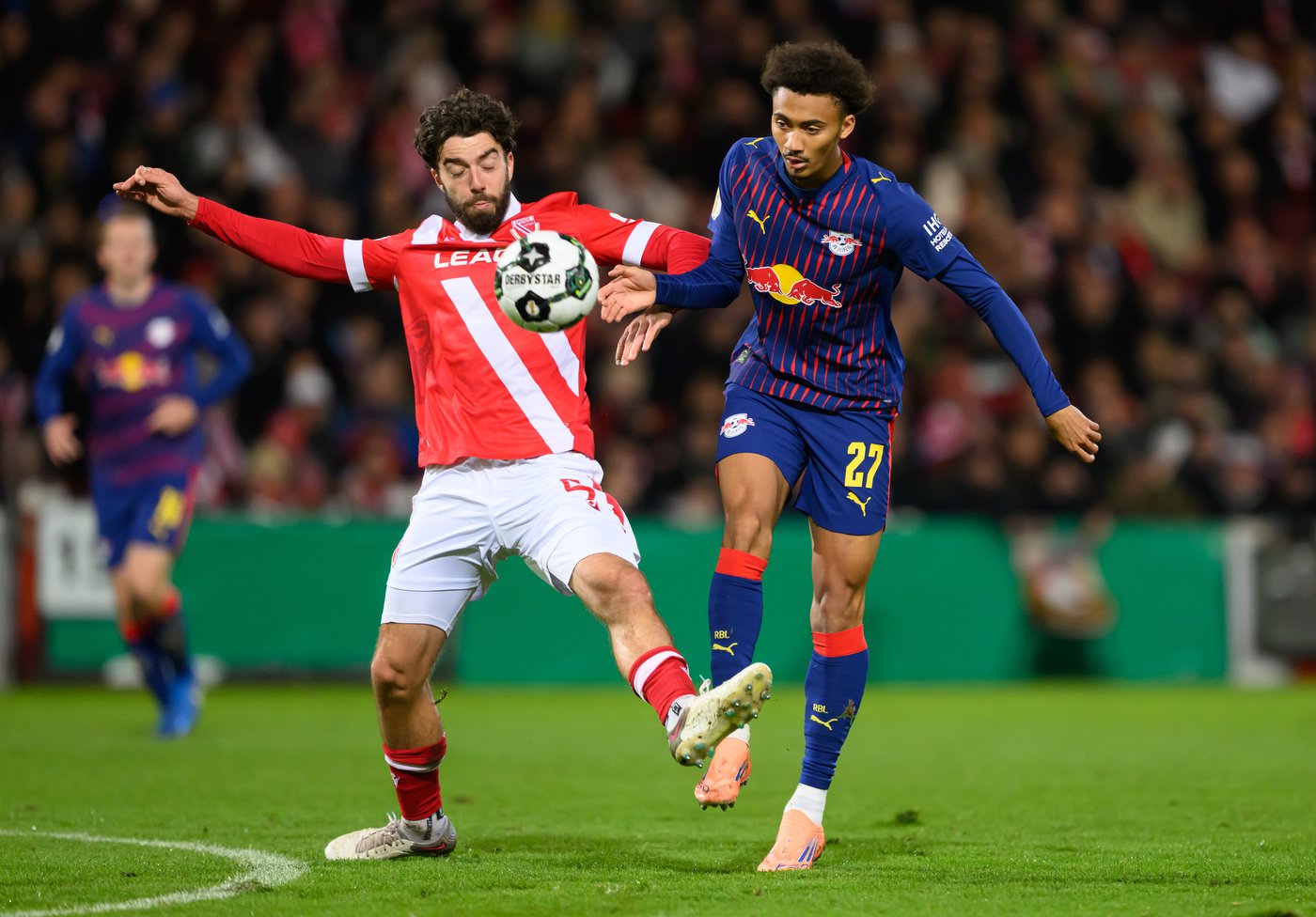 Leipzig fan dies following a medical incident at a German Cup game | iNFOnews.ca