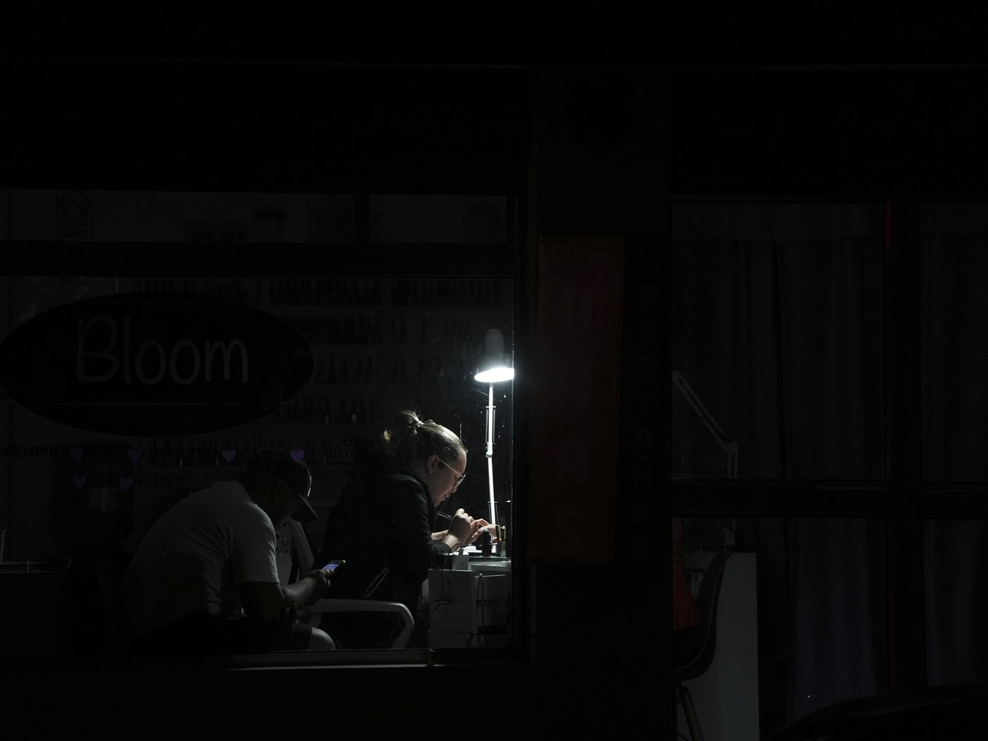As Christmas nears, Ecuador's homes get a break from power cuts but companies still face rationing | iNFOnews.ca As Christmas nears, Ecuador's homes get a break from power cuts but companies still face rationing | iNFOnews.ca