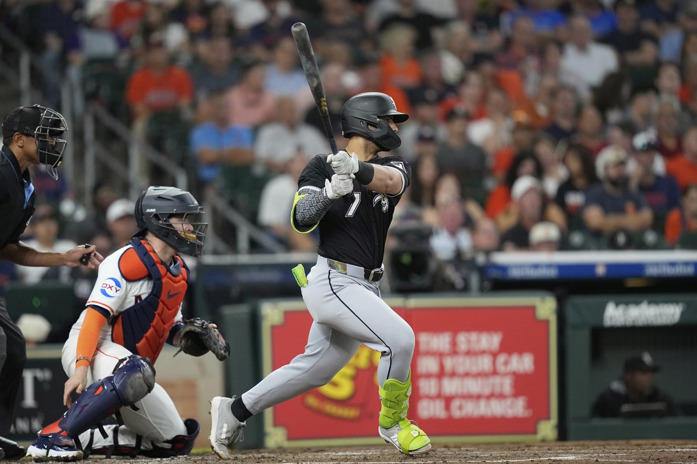 Robert and Smith help the Chicago White Sox top the Houston Astros 4-2 | iNFOnews.ca
