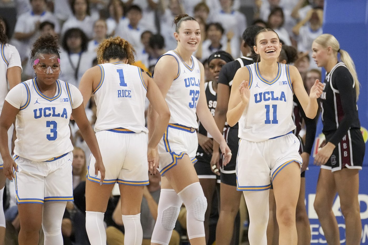 No. 1 South Carolina women stunned by fifth-ranked UCLA 77-62, ending Gamecocks' 43-game win streak | iNFOnews.ca No. 1 South Carolina women stunned by fifth-ranked UCLA 77-62, ending Gamecocks' 43-game win streak | iNFOnews.ca