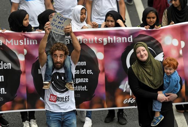 Muslim 'peace march' held in Germany but turnout disappoints | iNFOnews.ca Muslim 'peace march' held in Germany but turnout disappoints | iNFOnews.ca