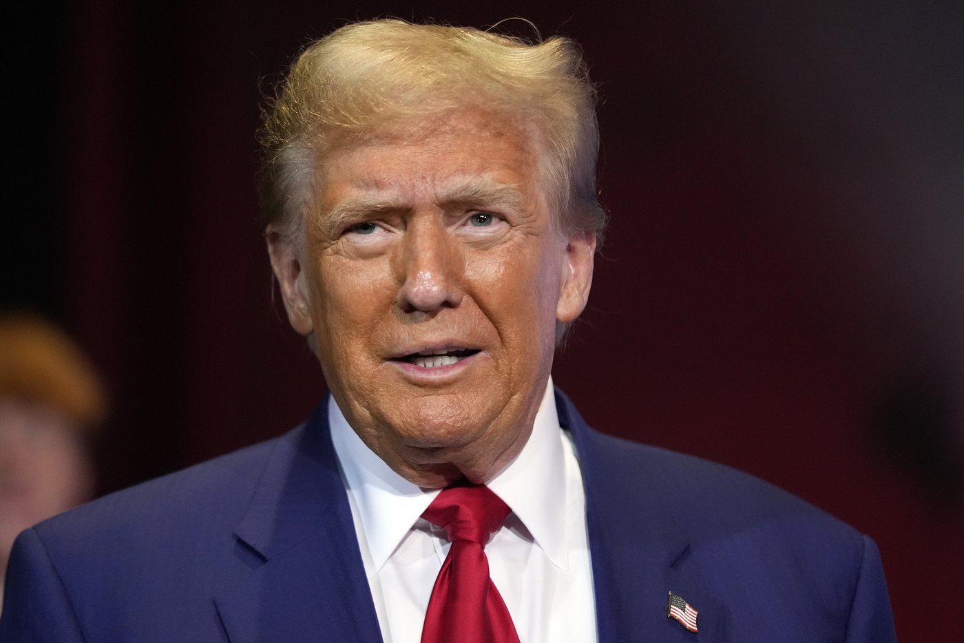 Trump accused of groping a woman in 1993 while Jeffrey Epstein watched | iNFOnews.ca Trump accused of groping a woman in 1993 while Jeffrey Epstein watched | iNFOnews.ca
