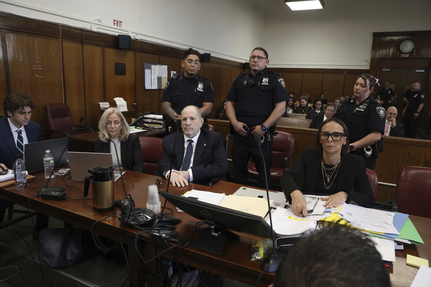 First accuser takes the witness stand at Harvey Weinstein’s #MeToo retrial | iNFOnews.ca