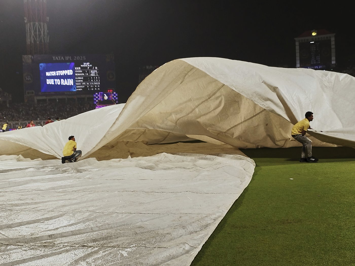 Rain ends Kolkata's chase against Punjab in IPL | iNFOnews.ca