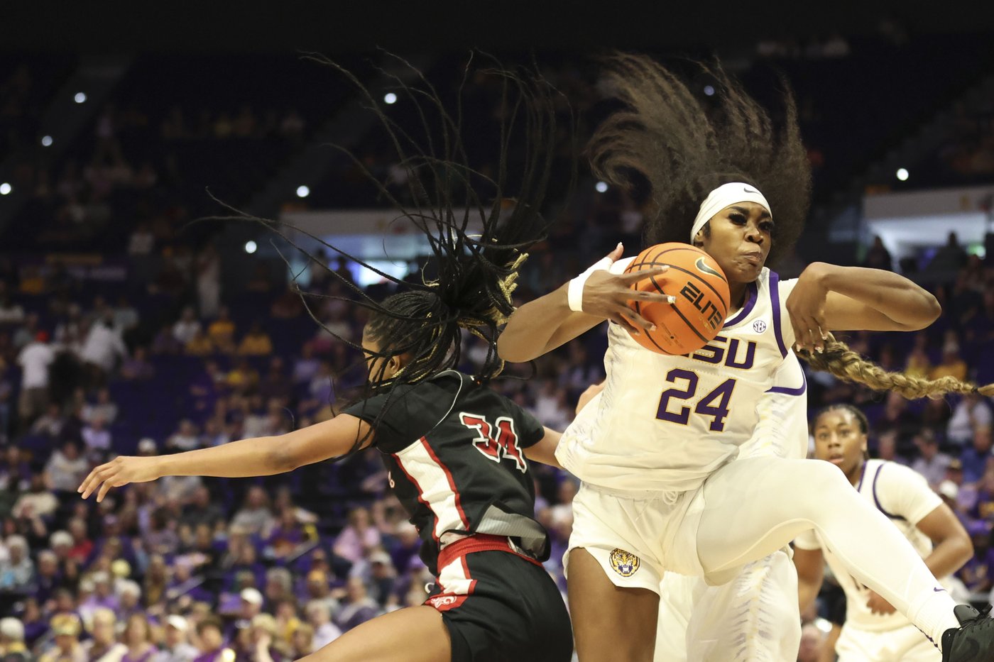 Wolfenbarger, Morrow lead No. 4 LSU past Louisiana-Lafayette 85-57 | iNFOnews.ca