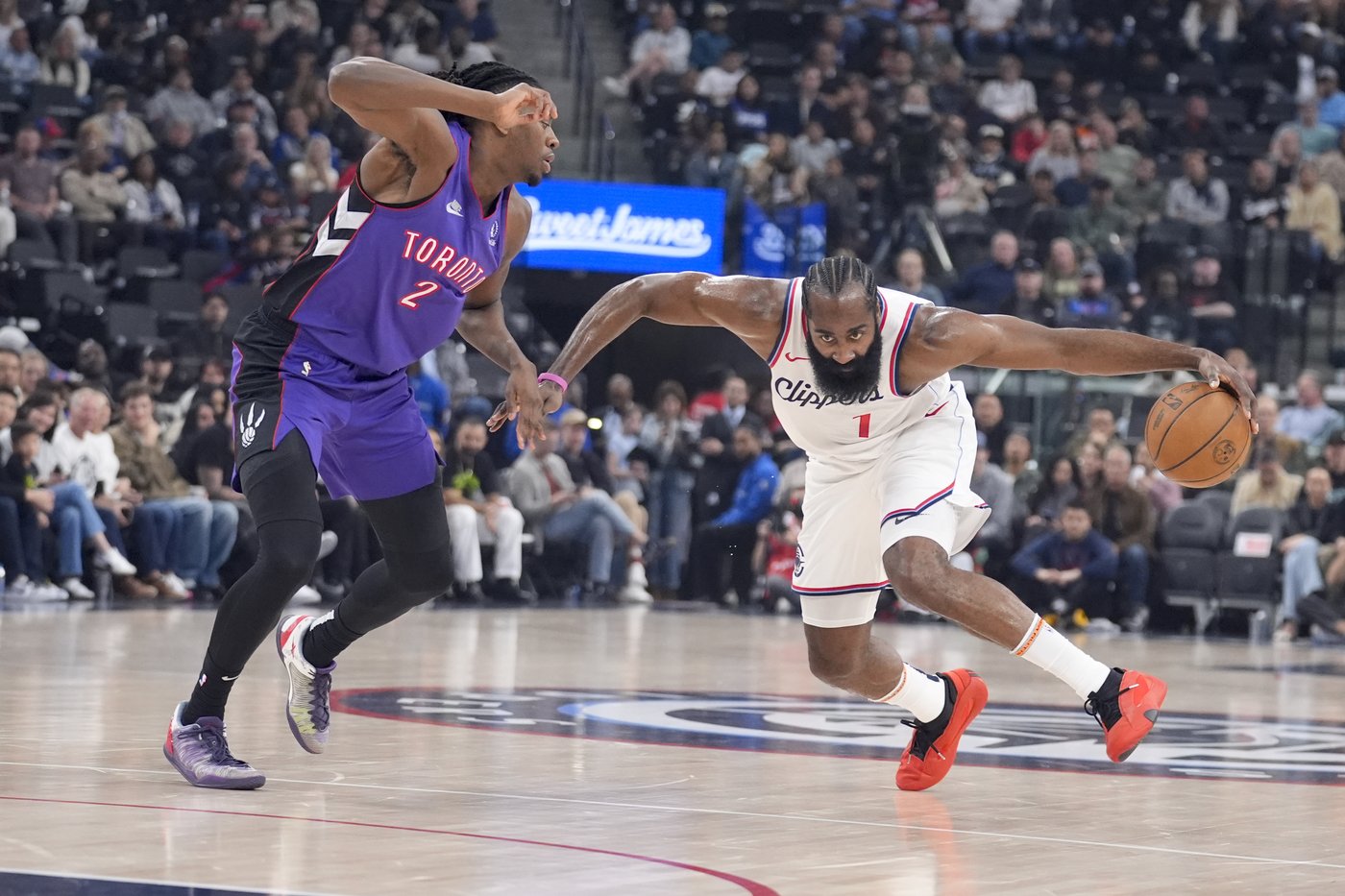 Harden, Powell score 24 points apiece as Clippers edge Raptors 105-103 | iNFOnews.ca Harden, Powell score 24 points apiece as Clippers edge Raptors 105-103 | iNFOnews.ca