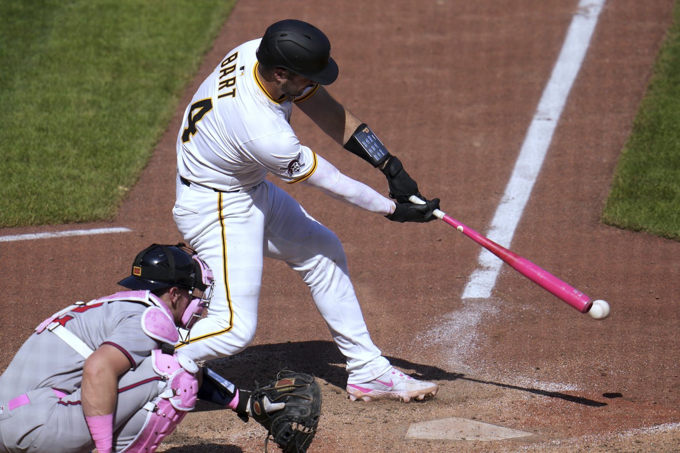 Joey Bart's hard ground ball in the bottom of the ninth inning gives Pirates a 4-3 win over Braves | iNFOnews.ca