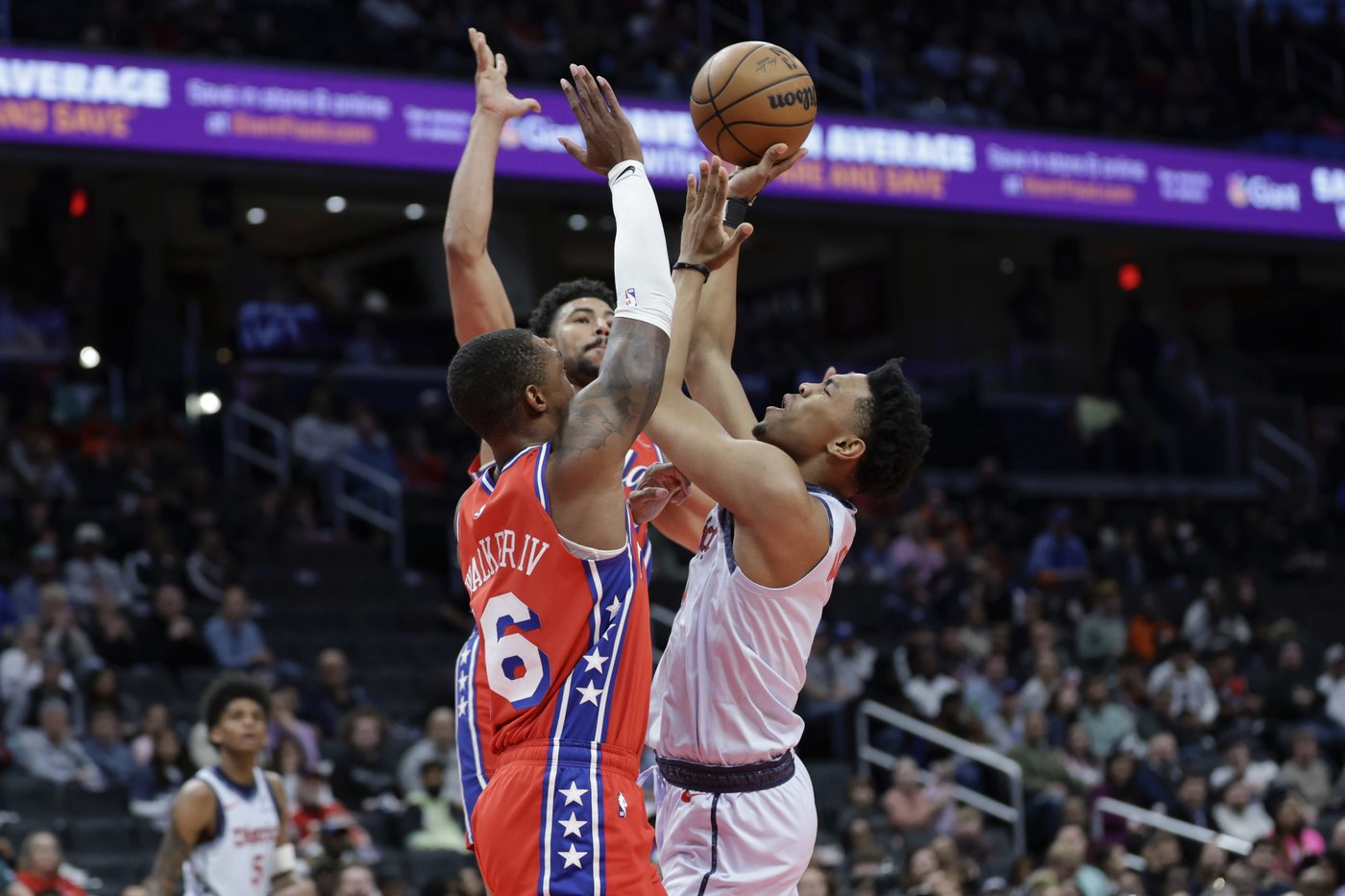 Dowtin scores a career-high 30 points and 76ers snap 12-game skid with 122-103 win over Wizards | iNFOnews.ca Dowtin scores a career-high 30 points and 76ers snap 12-game skid with 122-103 win over Wizards | iNFOnews.ca