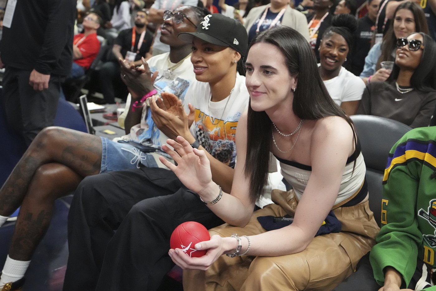 WNBA set to close out All-Star weekend with exhibition game between Team Clark and Team Collier | iNFOnews.ca WNBA set to close out All-Star weekend with exhibition game between Team Clark and Team Collier | iNFOnews.ca