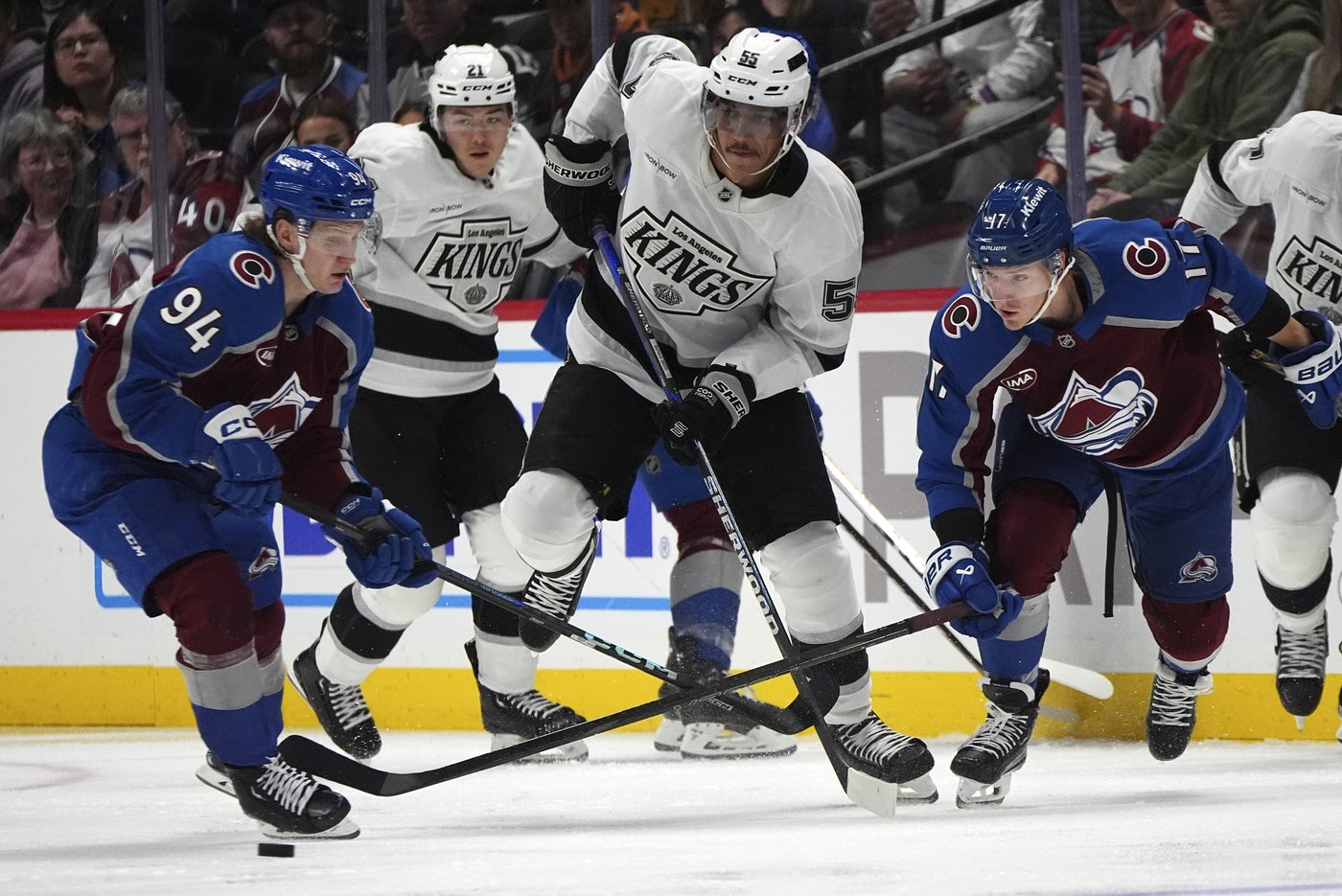 Rantanen has 9th career hat trick, Avalanche beat Kings 4-2 | iNFOnews.ca