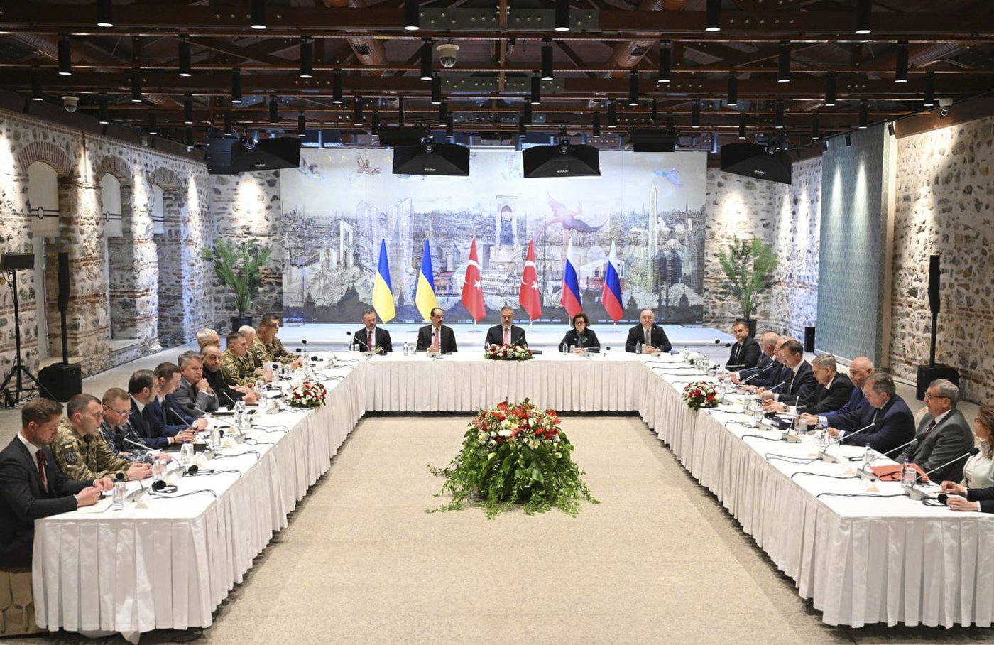Russia-Ukraine peace talks end after less than 2 hours with deal to swap POWs but no ceasefire | iNFOnews.ca Russia-Ukraine peace talks end after less than 2 hours with deal to swap POWs but no ceasefire | iNFOnews.ca