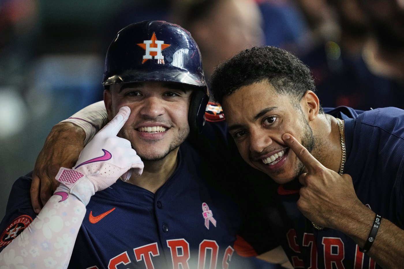 Ronel Blanco strikes out career-high 11 in 8 innings as Astros blank Reds 6-0 | iNFOnews.ca