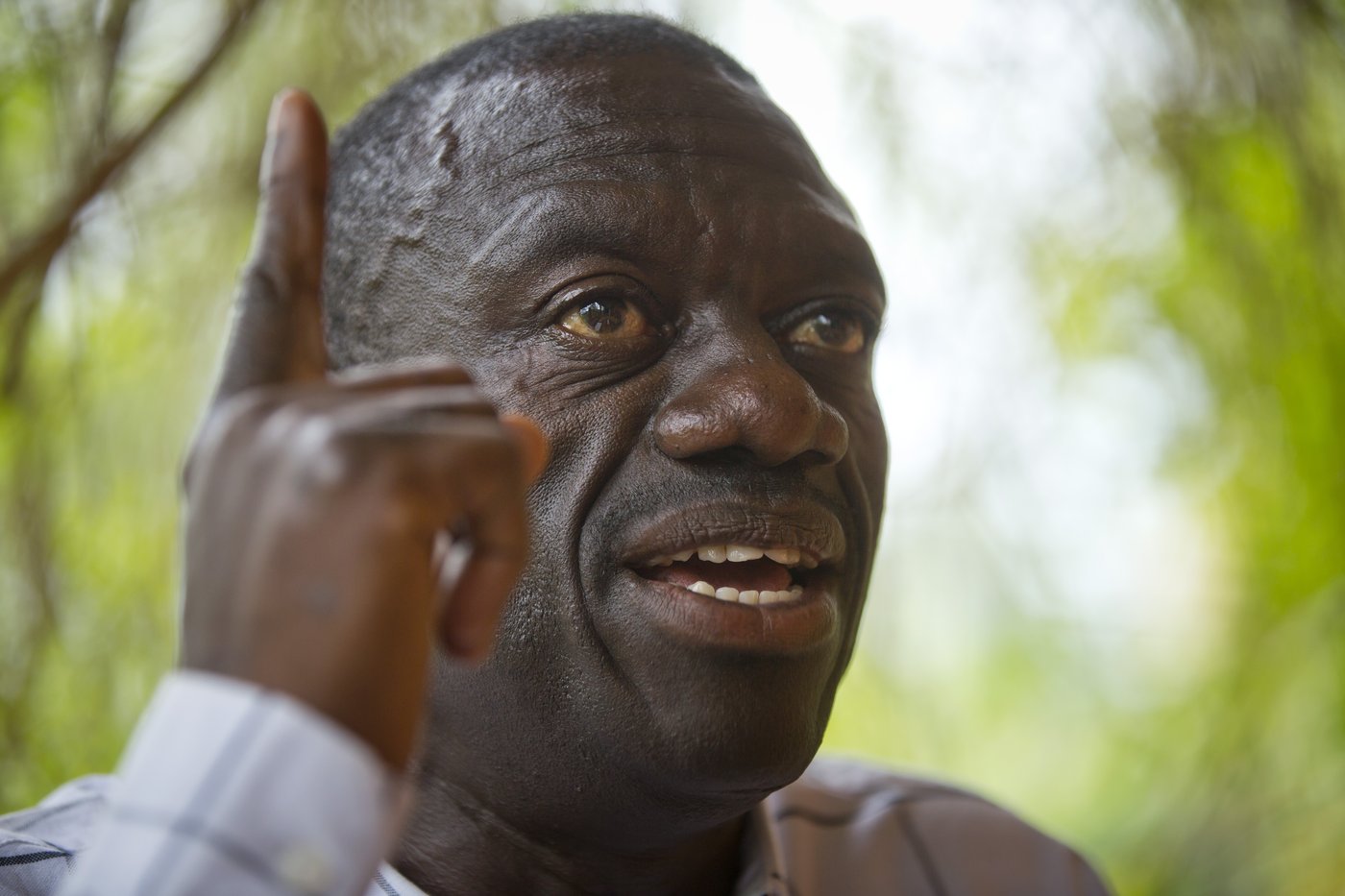 Ugandan opposition figure Besigye, looking frail, appears in court as calls for his release grow | iNFOnews.ca Ugandan opposition figure Besigye, looking frail, appears in court as calls for his release grow | iNFOnews.ca