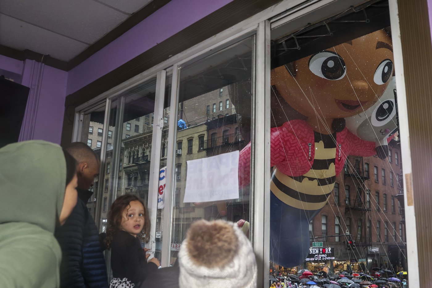Macy’s Thanksgiving Day Parade: Big balloons, wet weather and 21 protesters arrested | iNFOnews.ca