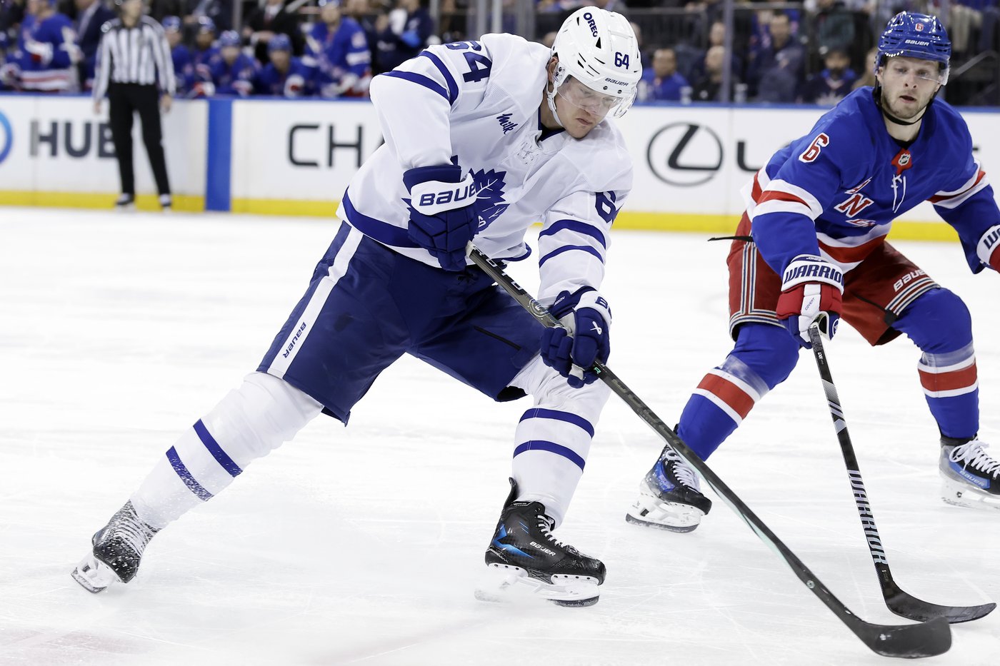 Canucks sign forward David Kampf to one-year deal worth US$1.1 million | iNFOnews.ca