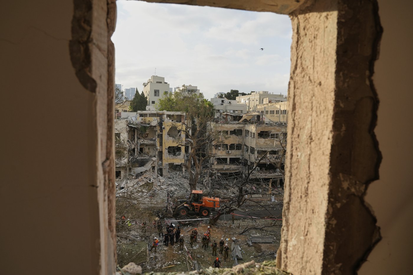 Israel orders 300,000 people in Tehran to evacuate while Trump issues ominous warning | iNFOnews.ca Israel orders 300,000 people in Tehran to evacuate while Trump issues ominous warning | iNFOnews.ca